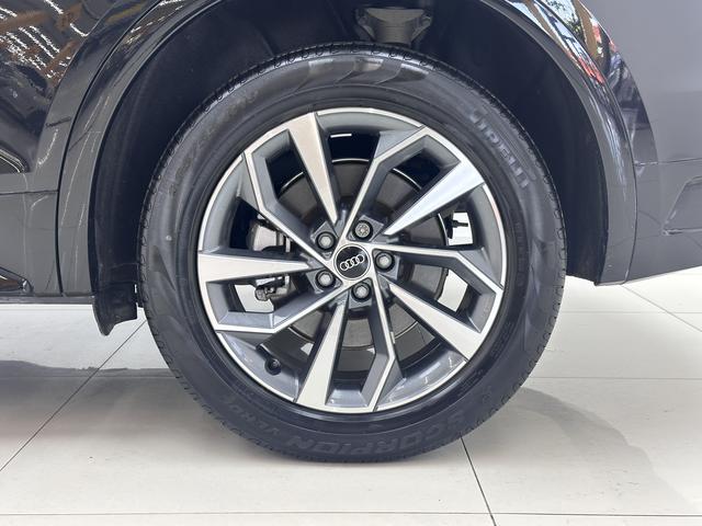 Audi Q5L 2023, фото 16