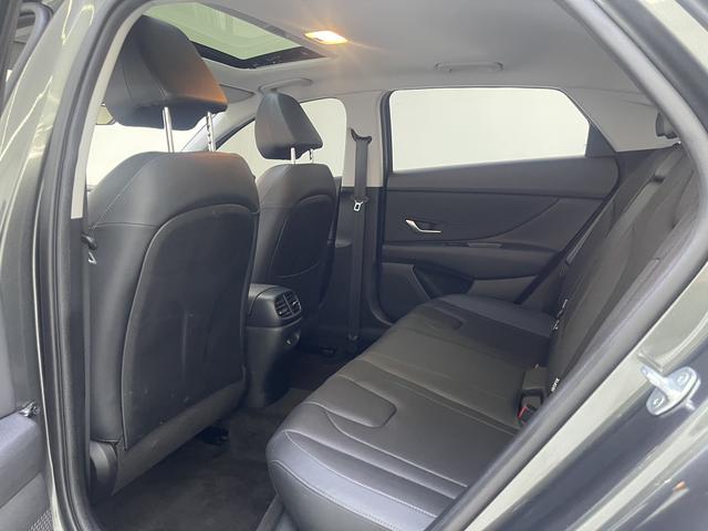 Hyundai Elantra 2023, фото 8