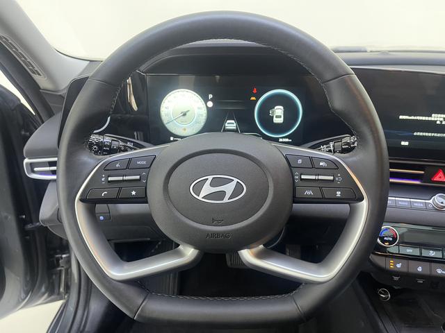 Hyundai Elantra 2023, фото 10