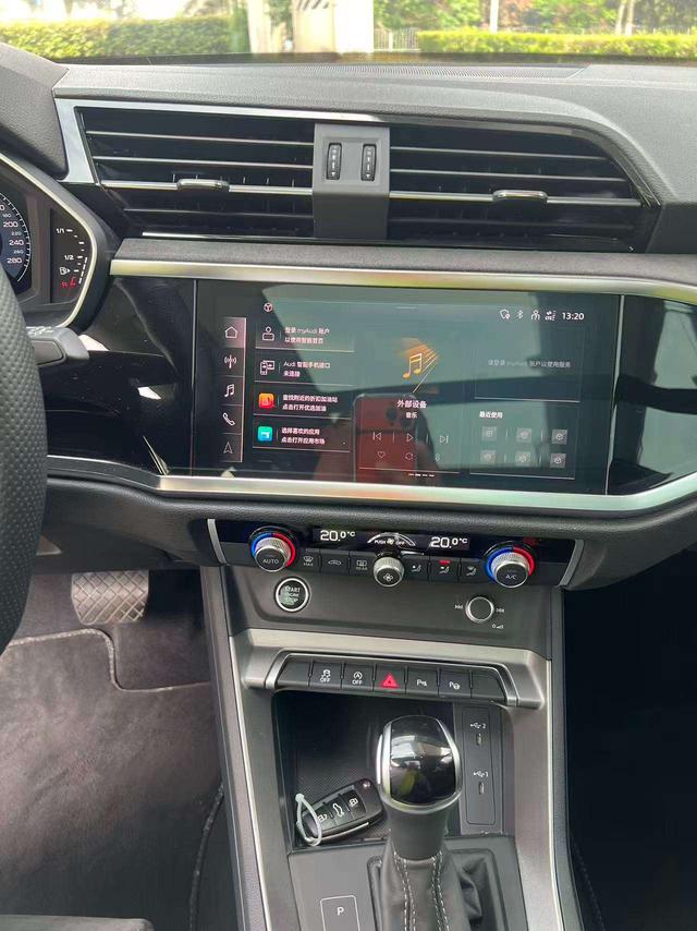 Audi Q3 2022, фото 11