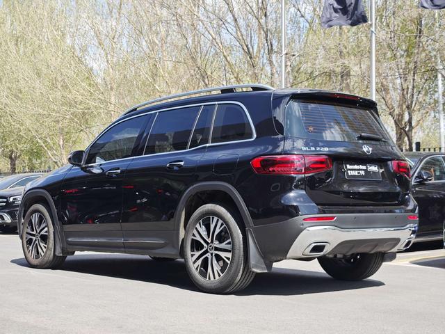 Mercedes-Benz GLB 2025, фото 4