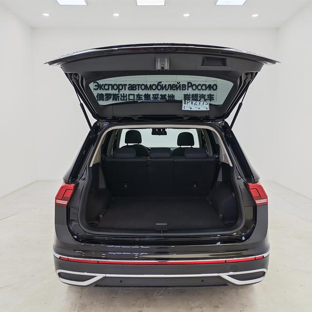 Volkswagen Tiguan 2023, фото 15