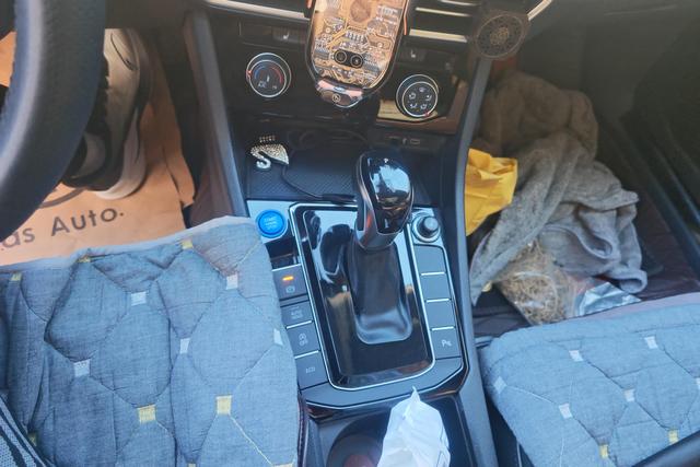 Volkswagen Jetta 2023, фото 16