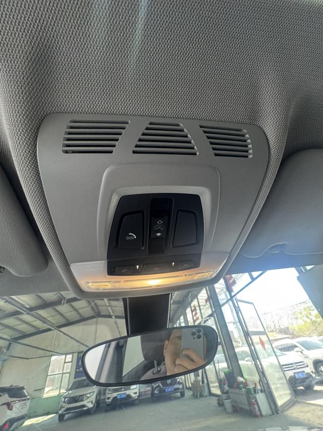 BMW X1 2022, фото 17