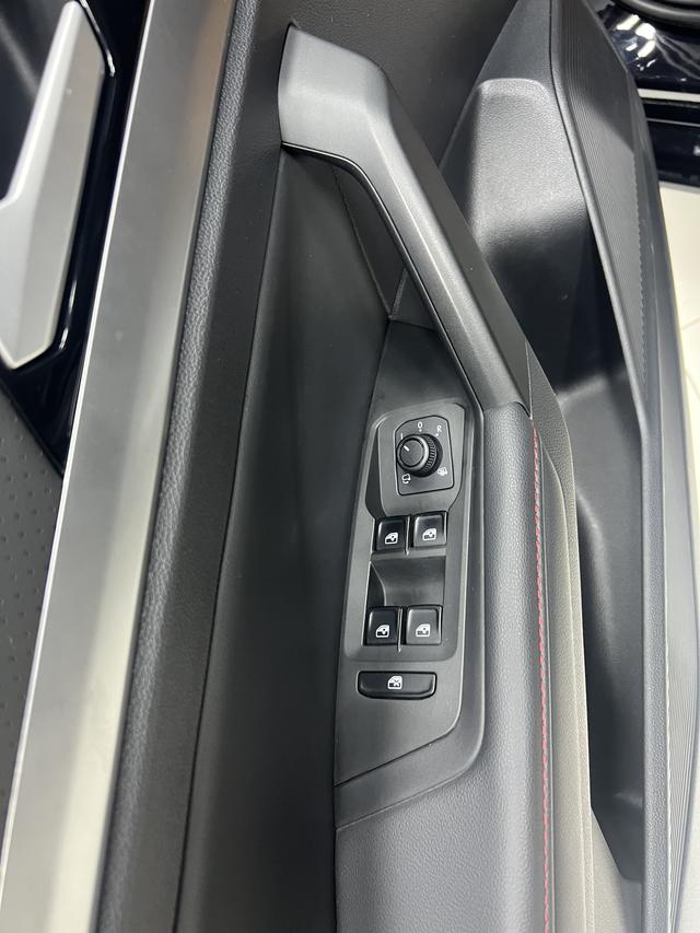 Volkswagen Lavida 2023, фото 7