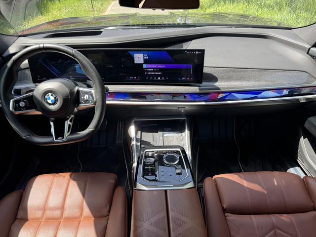 BMW 7 2023, фото 6