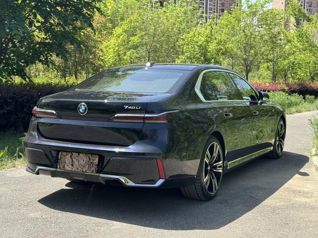 BMW 7 2023, фото 10