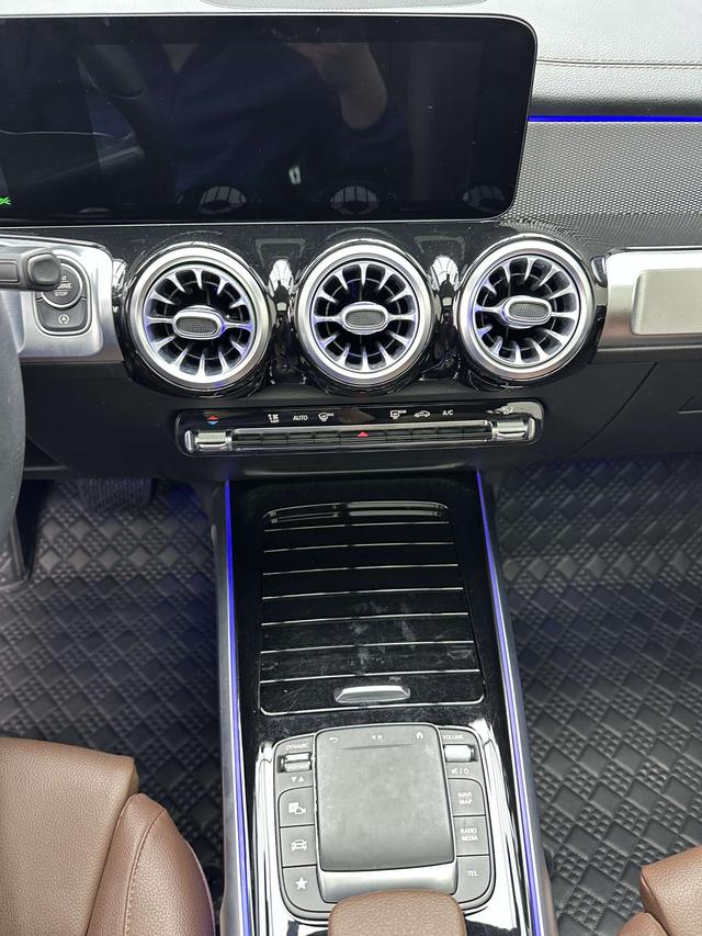 Mercedes-Benz GLB 2022, фото 15