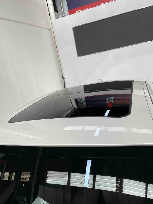 BMW 3 2023, фото 17