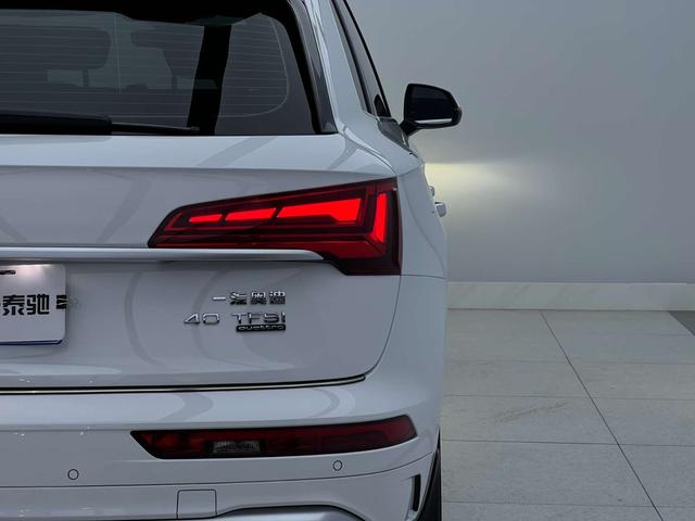 Audi Q5L 2022, фото 6