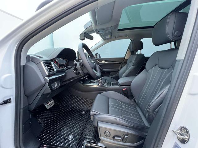 Audi Q5L 2022, фото 10