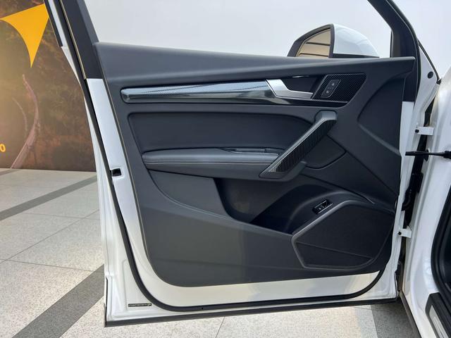 Audi Q5L 2022, фото 11