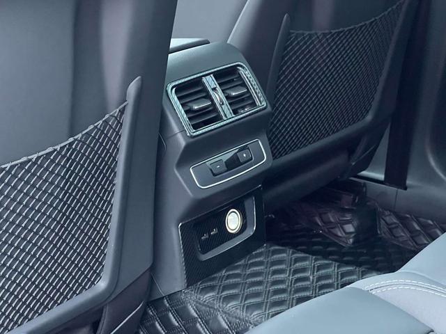 Audi Q5L 2022, фото 14