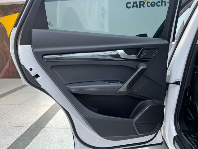 Audi Q5L 2022, фото 15