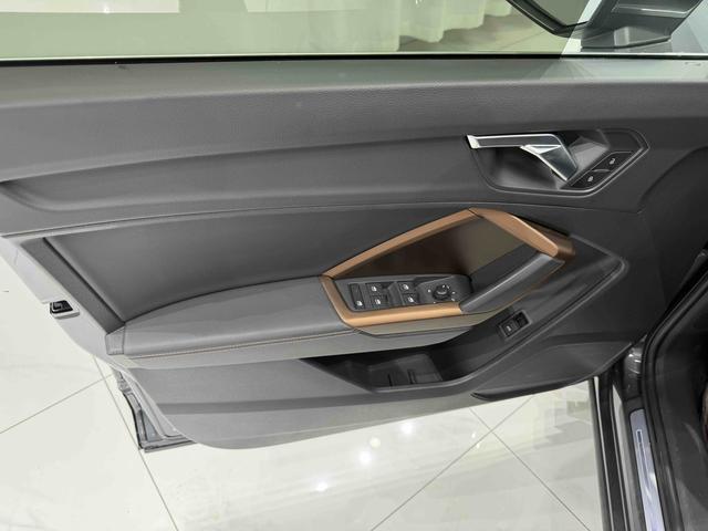 Audi Q3 2021, фото 17