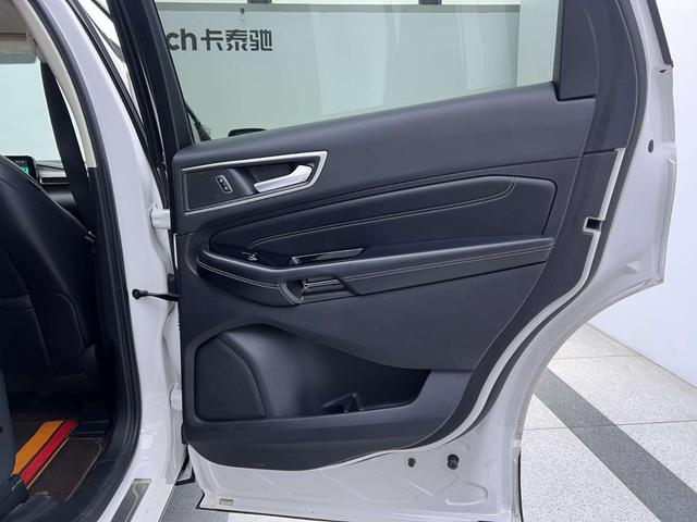 Ford Edge 2021, фото 17