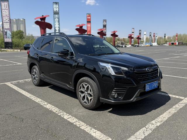 Subaru Forester 2022, фото 3