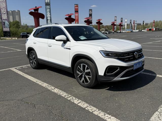 Volkswagen Tayron 2023, фото 3