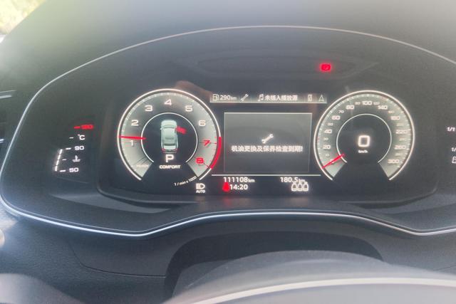 Audi A6L 2021, фото 17