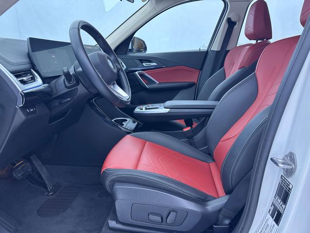 BMW X1 2023, фото 11