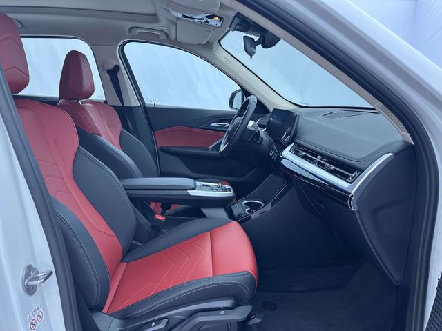 BMW X1 2023, фото 15