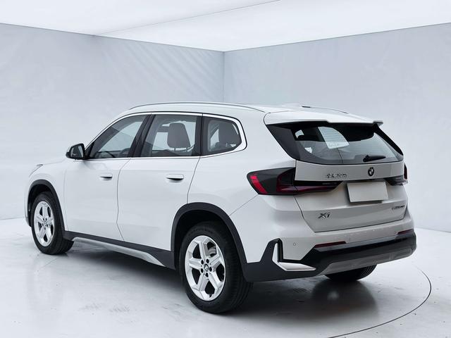 BMW X1 2023, фото 4