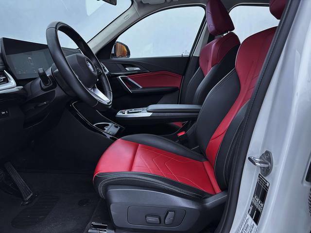 BMW X1 2023, фото 11