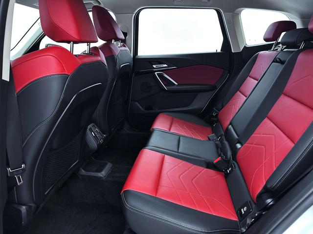 BMW X1 2023, фото 13