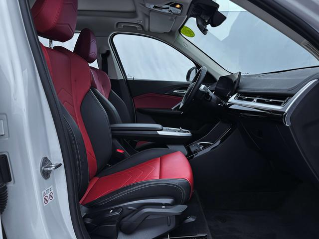 BMW X1 2023, фото 15