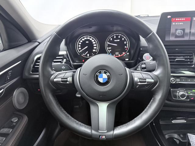 BMW 1 Series 2021, фото 14