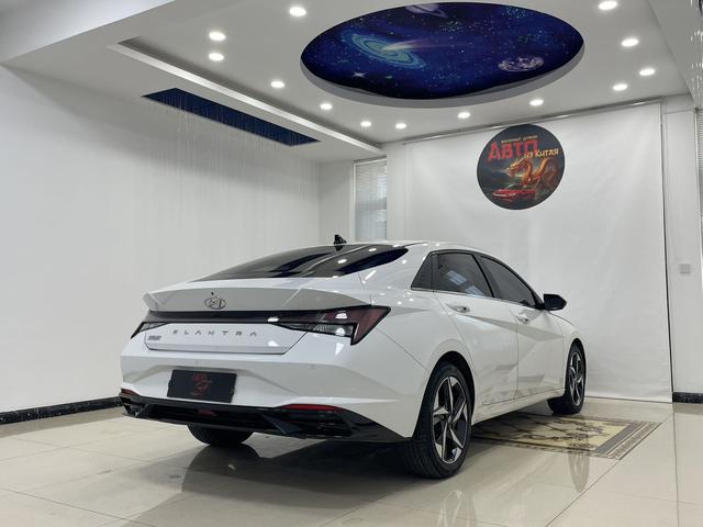 Hyundai Elantra 2022, фото 16