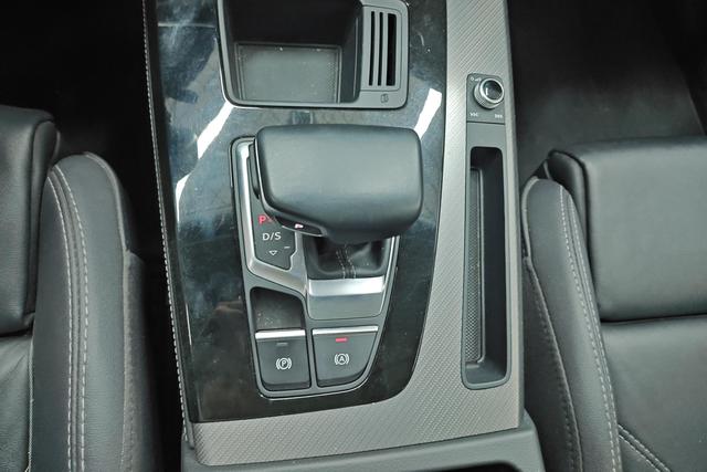 Audi Q5L 2022, фото 16