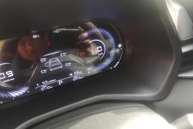 Geely Emgrand 2025, фото 17
