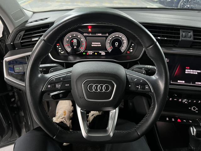 Audi Q3 2022, фото 14