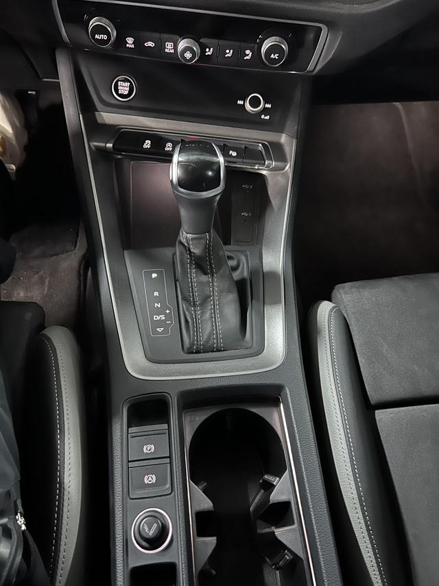 Audi Q3 2022, фото 16