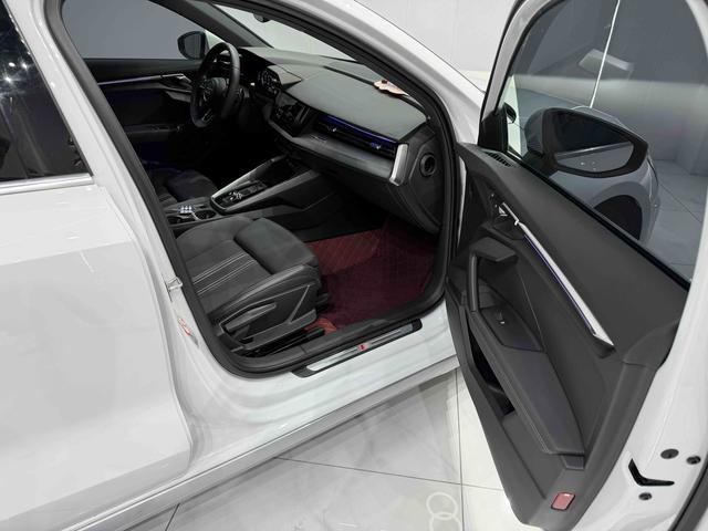 Audi A3 2022, фото 16