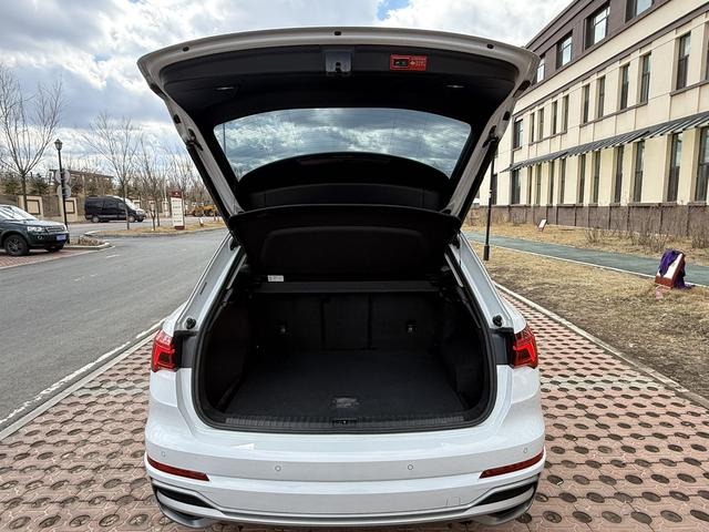 Audi Q3 2021, фото 9