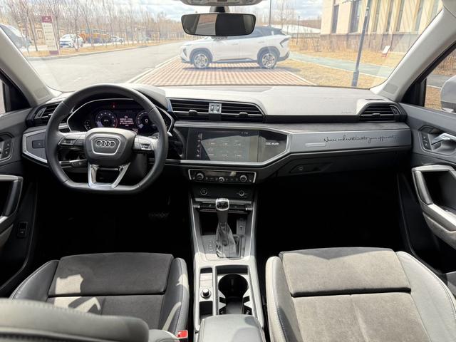 Audi Q3 2021, фото 17