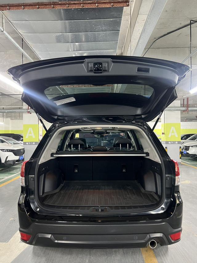 Subaru Forester 2022, фото 15