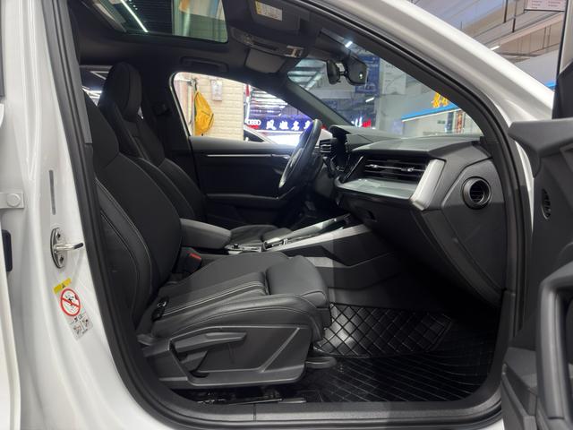 Audi A3 2022, фото 17