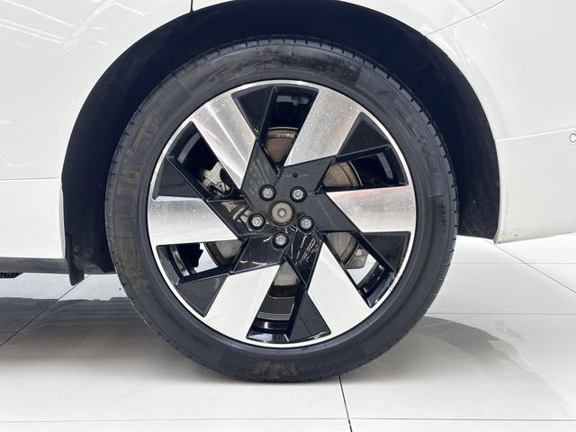 Volvo XC60 2025, фото 16