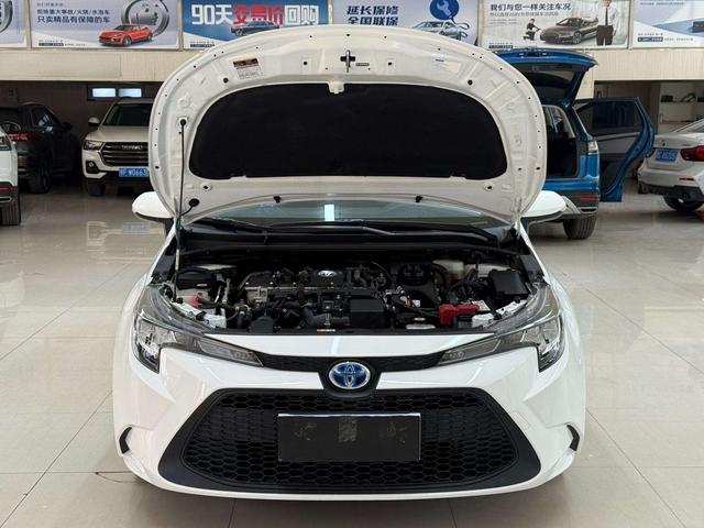 Toyota Corolla 2022, фото 15