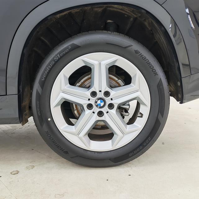 BMW X1 2023, фото 17