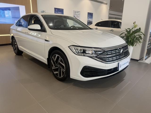 Volkswagen Jetta 2023, фото 3