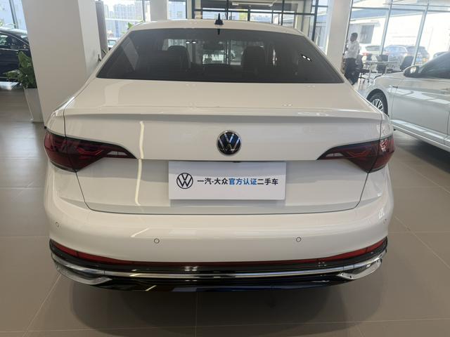 Volkswagen Jetta 2023, фото 6