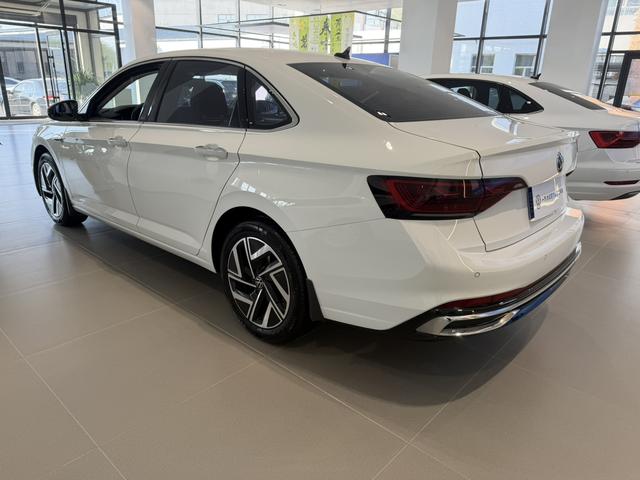Volkswagen Jetta 2023, фото 7