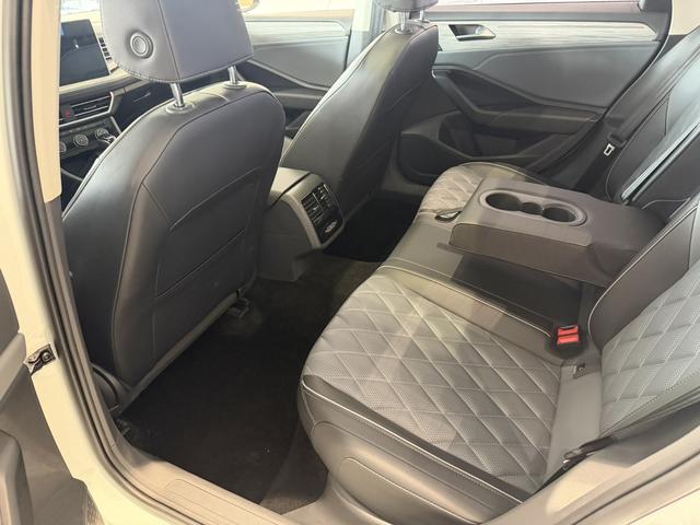 Volkswagen Jetta 2023, фото 10