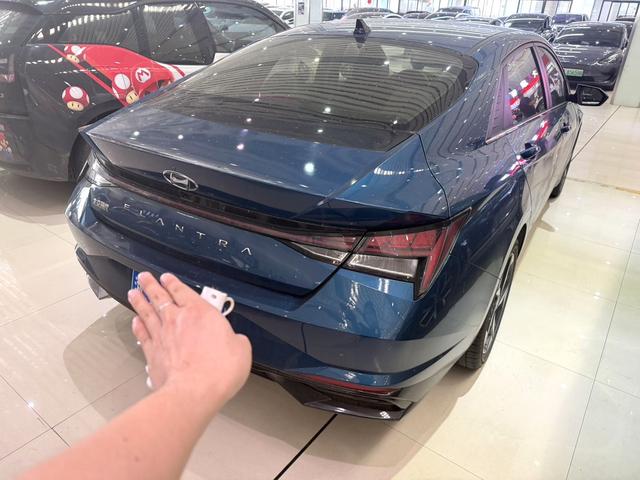 Hyundai Elantra 2021, фото 2