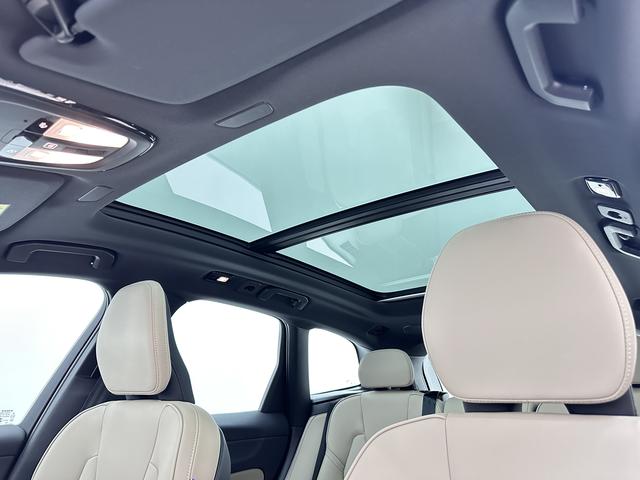 Volvo XC60 2026, фото 14