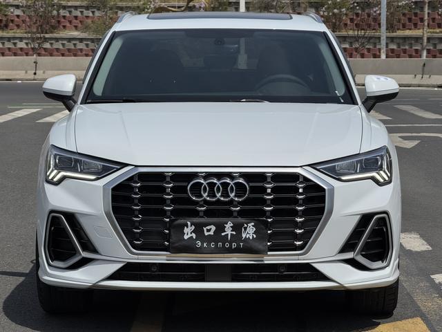 Audi Q3 2022, фото 2